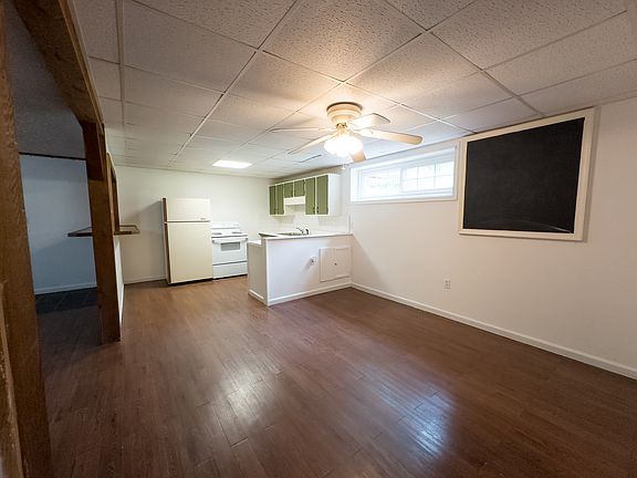 3rd image of 1315 Lindsay St #B