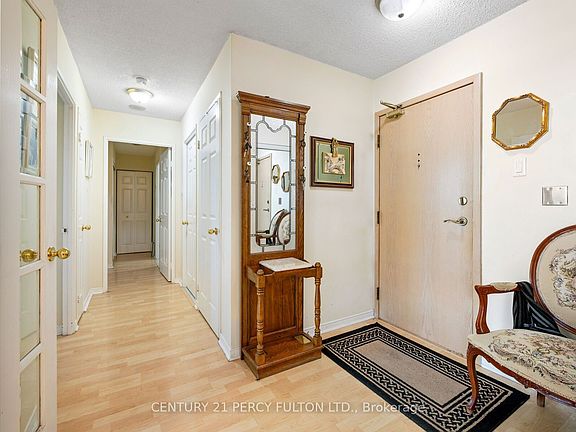 5th image of 7825 Bayview Ave #624