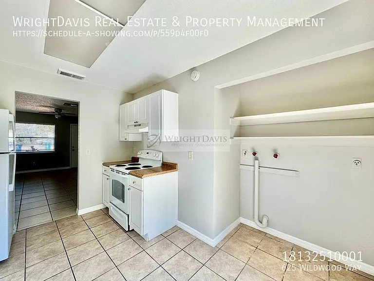 625 Wildwood Way — Photo 8