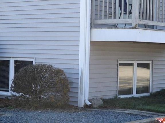 2nd image of 724 Beverage Hill Ave #102