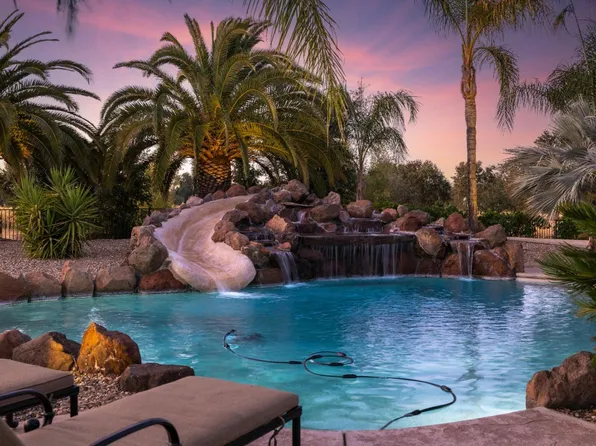 9897 Silvergate Ln, Elk Grove, CA 95624