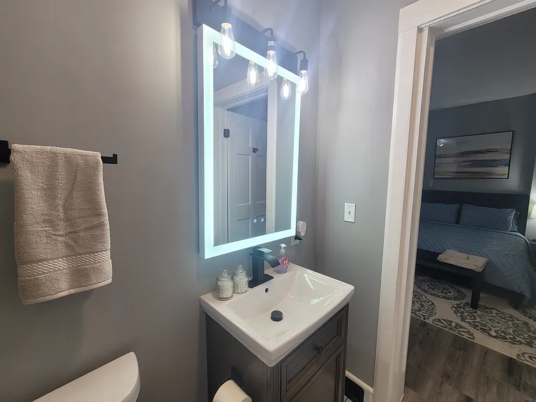 2818 N Capitol Ave #2 — Photo 21