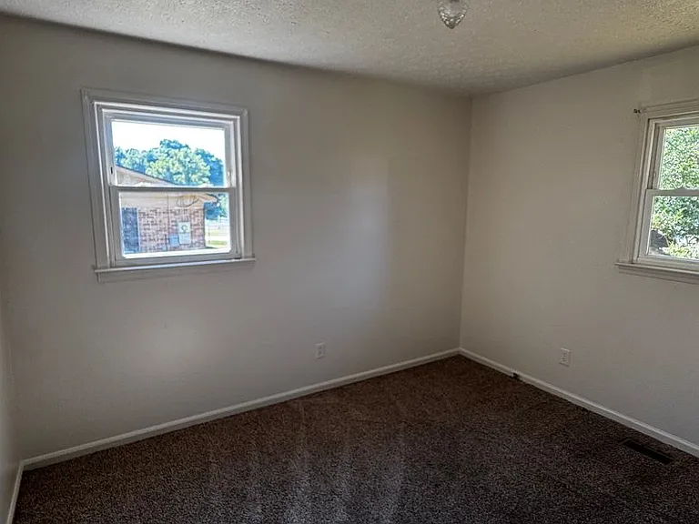 1416 Lenoir Dr — Photo 23