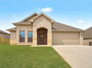 2621 Elstar Ct, Centerton, AR 72712