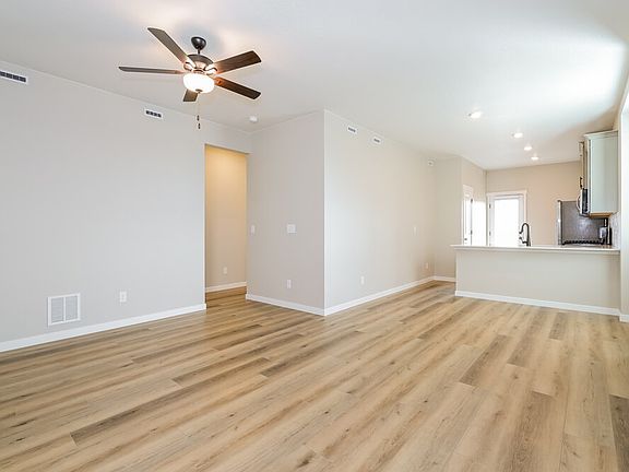 4th image of 18318 E 93rd Pl