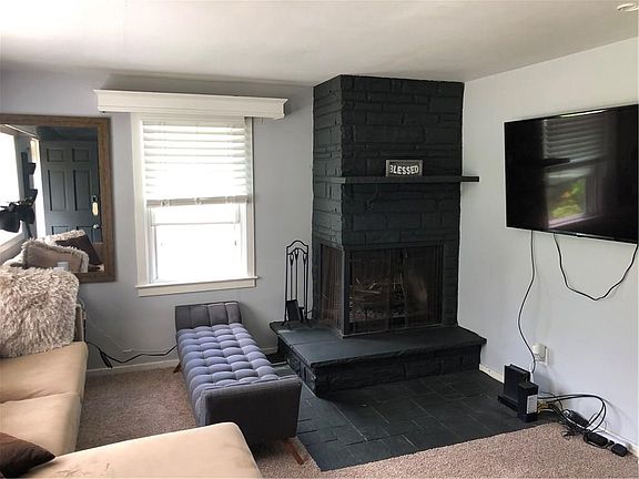 4th image of 211 Bennington Dr