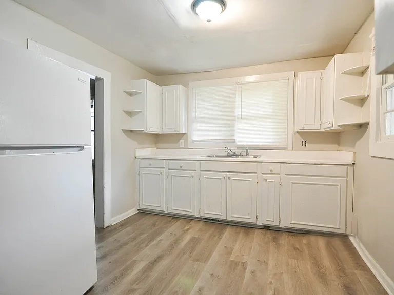 1515 Rutherford Rd — Photo 4