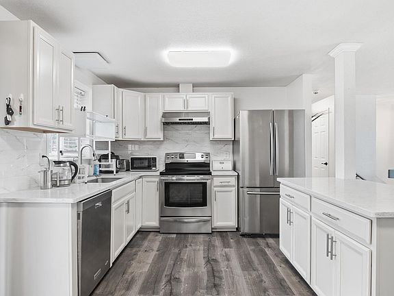 3rd image of 5007 N Darin Rd