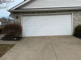8380 W Ridgewood Dr, Parma, OH 44129