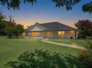 321 E Woody Creek Ct, Springtown, TX 76082