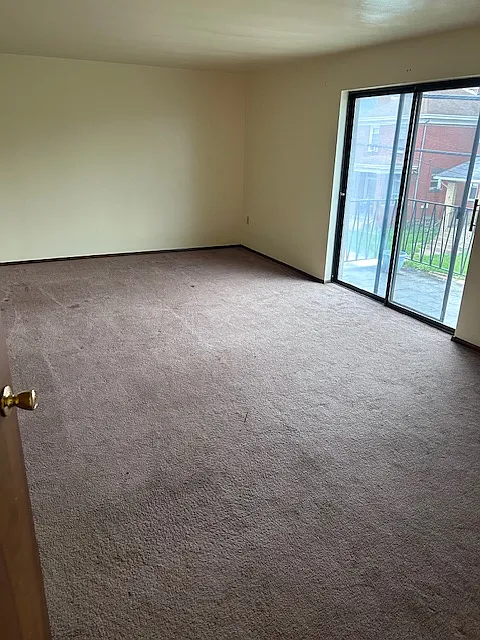 1221 Church Ave — Photo 4