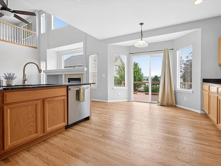 11572 Pine Hill St — Photo 10