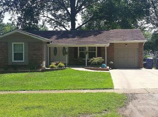 1908 Valley Park Rd, Fenton, MO 63026