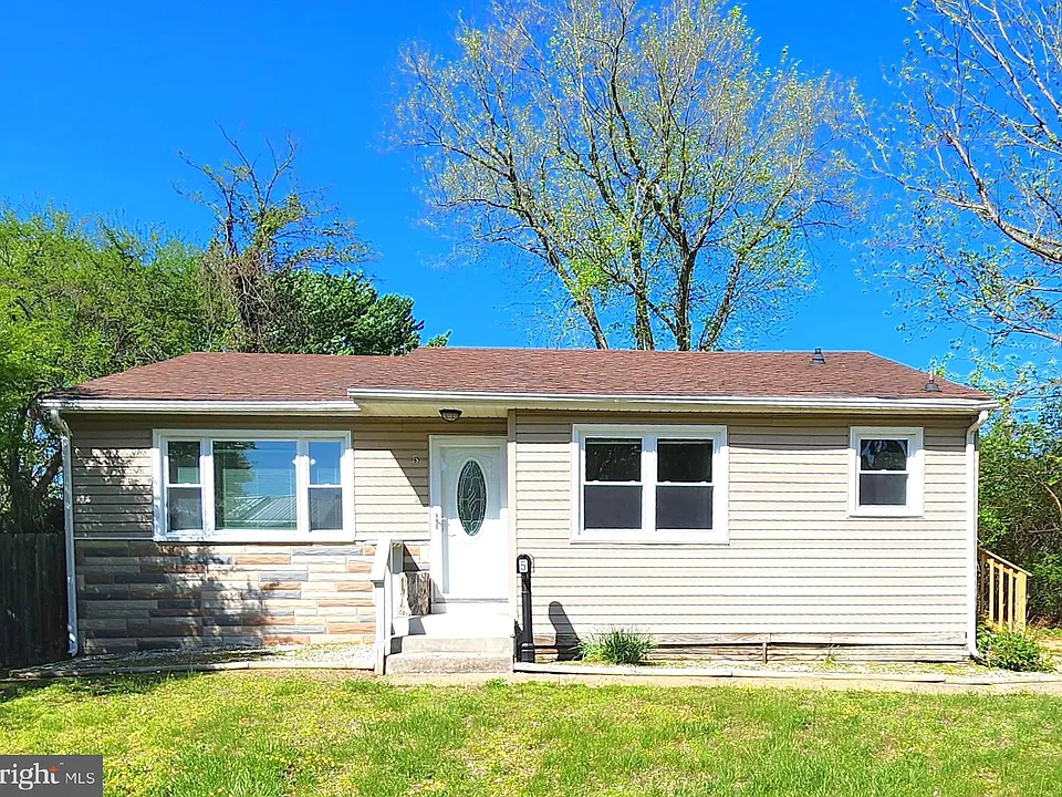 5 Glenwood Dr