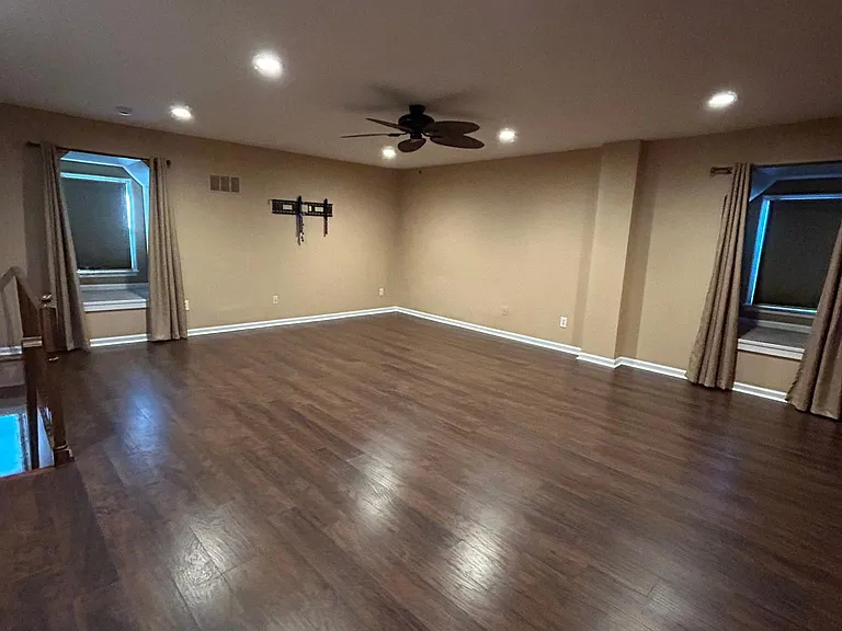 1423 Kathleen Ct — Photo 34