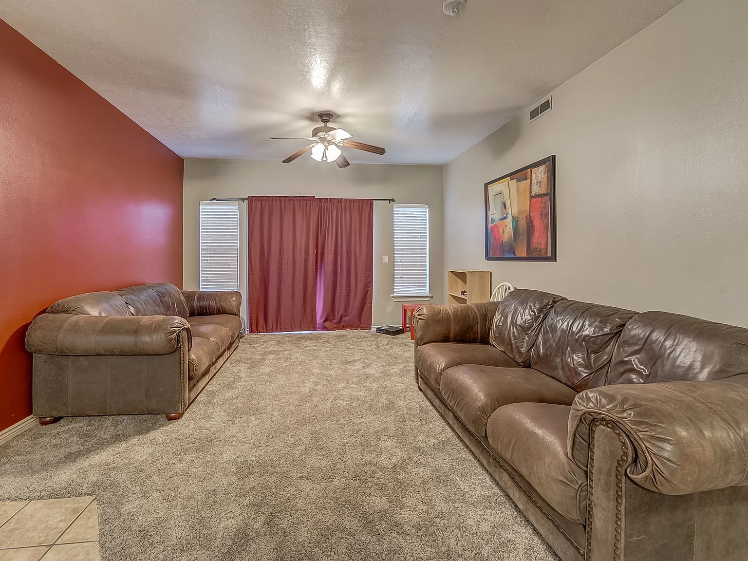3 bed, 1212 sqft, $549 — Photo 3