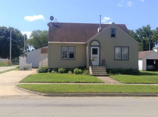 408 W Main St, New Hampton, IA 50659
