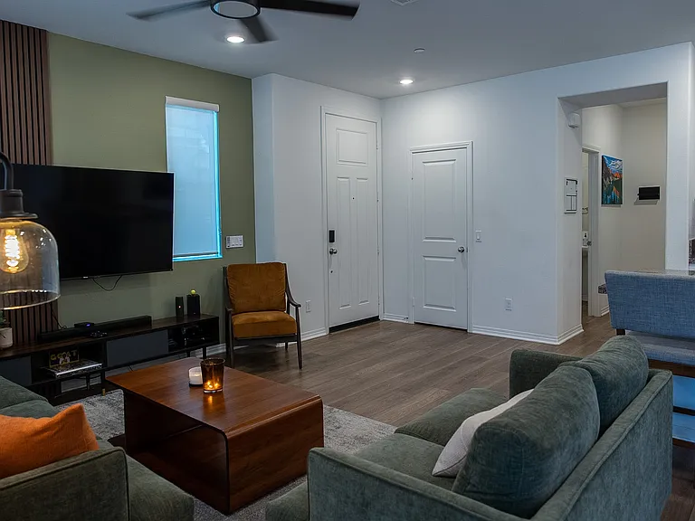 36351 Elizabeth Ln — Photo 1
