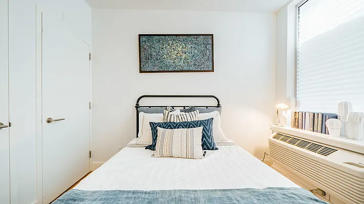 Rented by Nooklyn NYC LLC | media 76