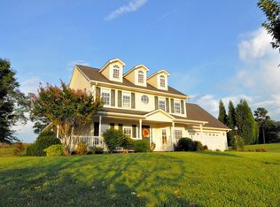 342 Brookfield Ln, Roanoke, VA 24012
