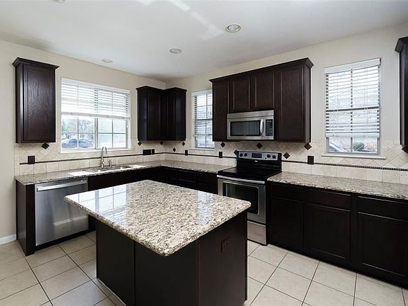 3rd image of 12801 Cape May Ln