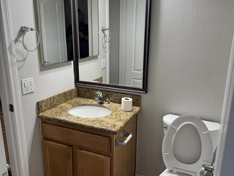 3454 Castle Glen Dr #1 — Photo 9