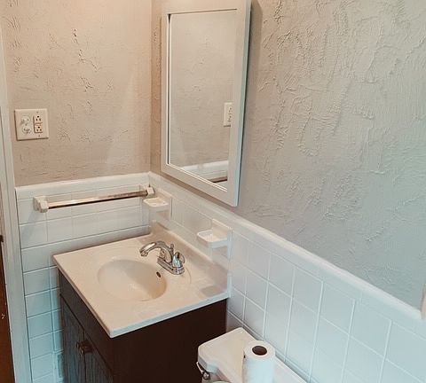 2nd image of 817 N Castello St
