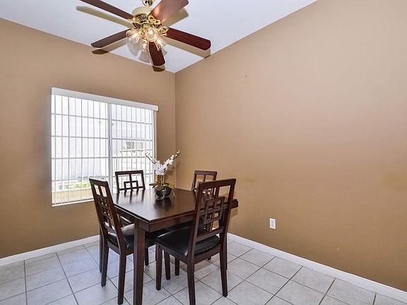 5th image of 1212 N Sunflower Ave APT B