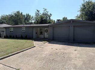 1736 W Latimer Pl, Tulsa, OK 74127