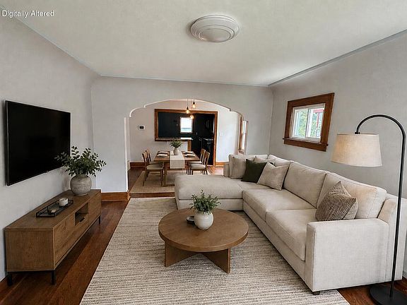 2nd image of 517 Hayes AVENUE