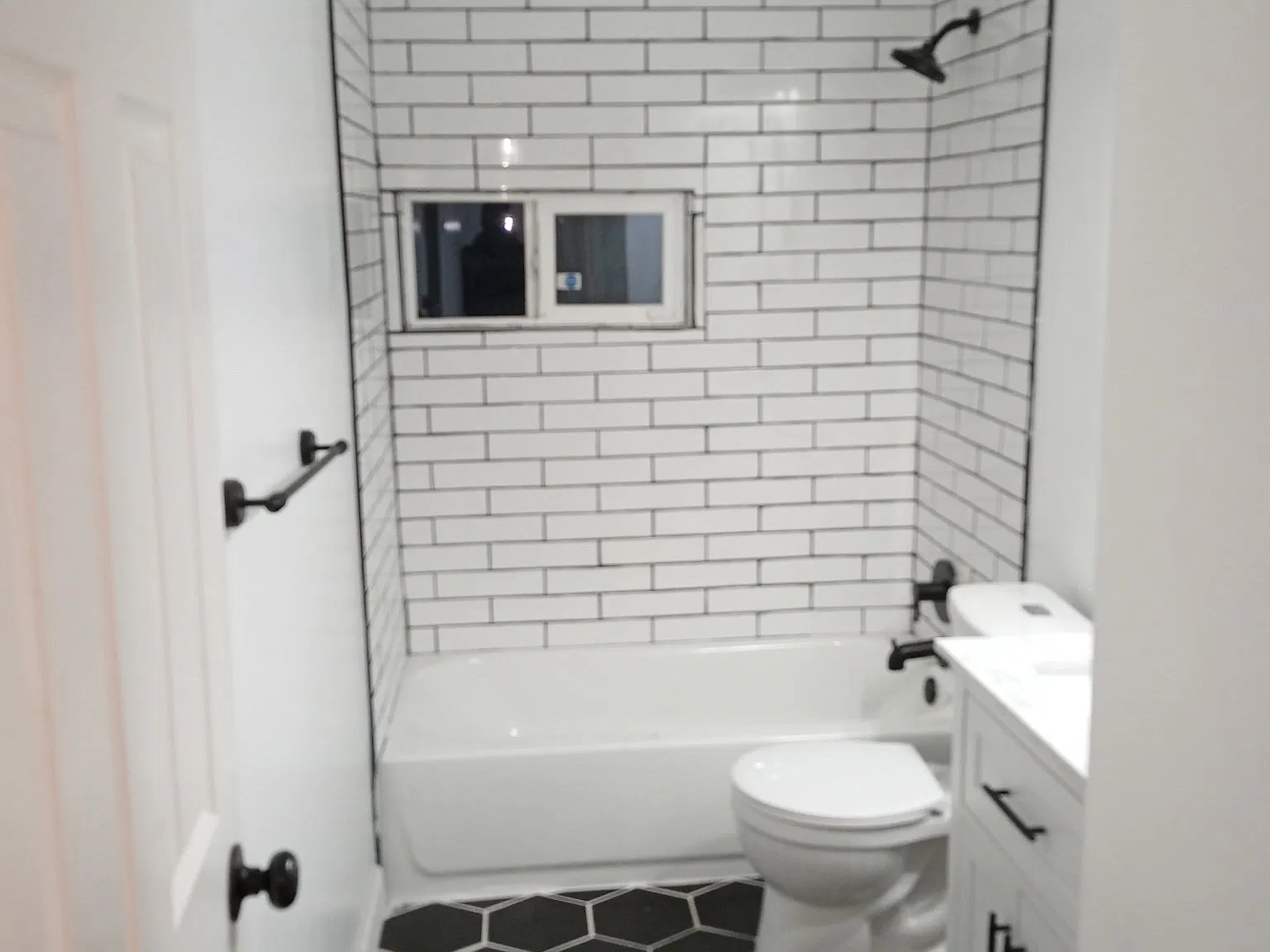 17381 Charest Ave — Photo 3