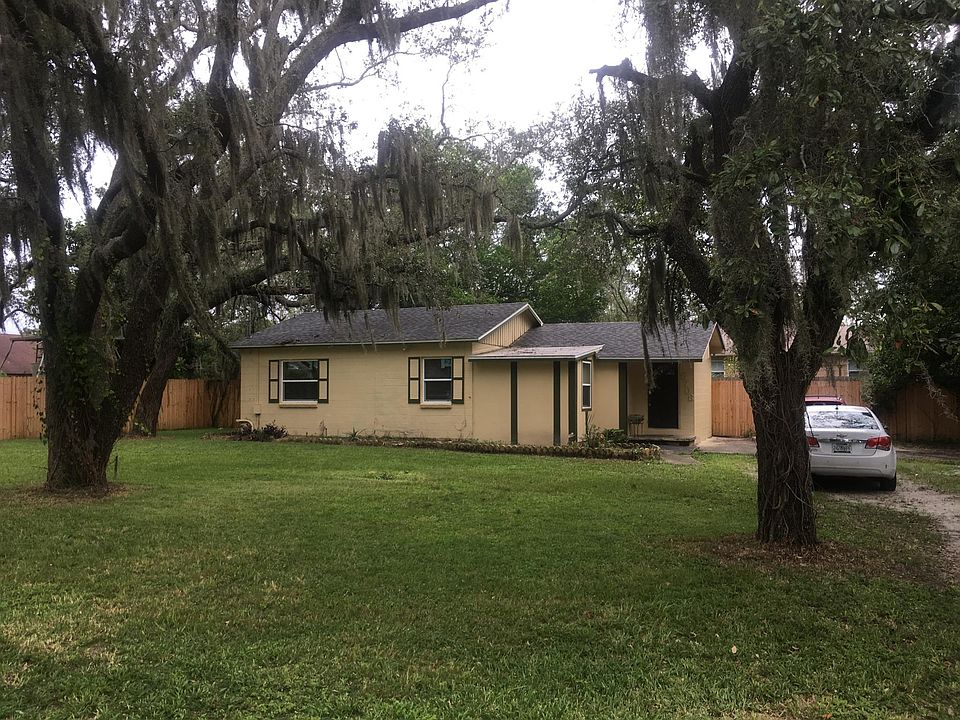1st image of 10708 N Oklawaha Ave