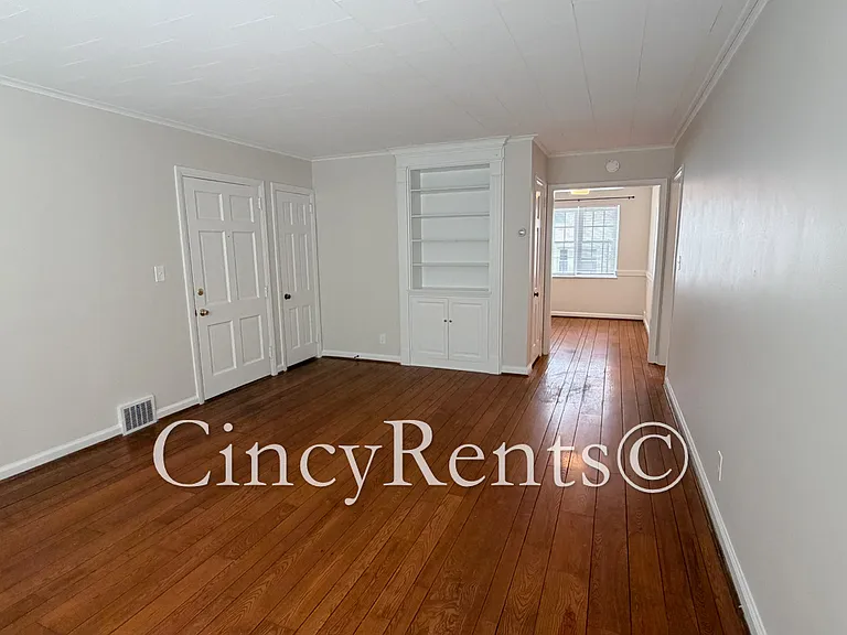 837 Van Dyke Ave #3 — Photo 5