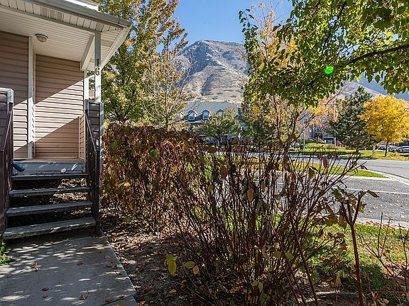 5th image of 617 N Seven Peaks Blvd APT 16