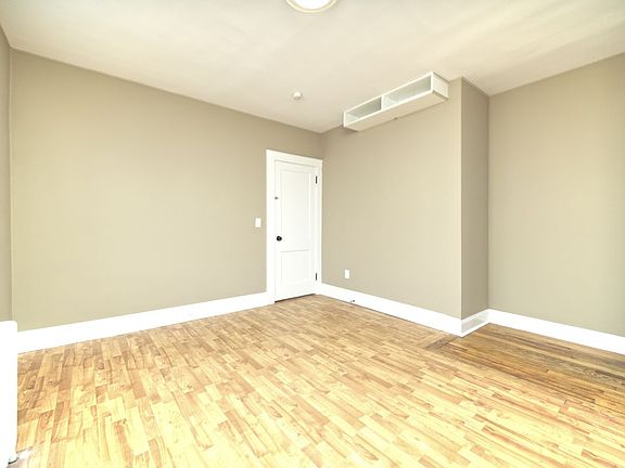 4th image of 1440 Wood Ave #2