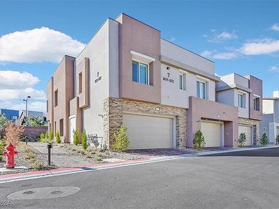 600 N Carriage Hill Dr #1021, Las Vegas, NV, 89138