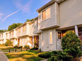 410 Emmett St Unit 77, Bristol, CT 06010