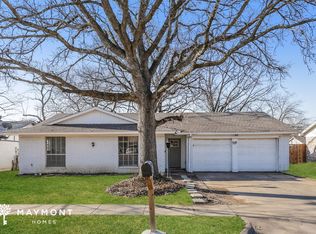 1006 Wembley Rd E, Arlington, TX 76014