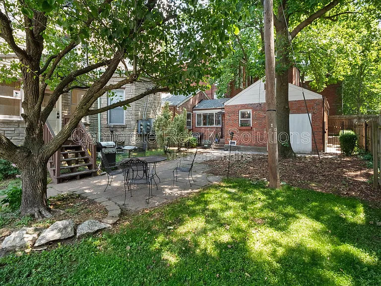 2164 Lafayette Ave — Photo 26