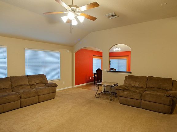 3rd image of 2322 Tarrytown Crossing Dr