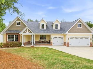 104 Pinelands Pl, Travelers Rest, SC 29690