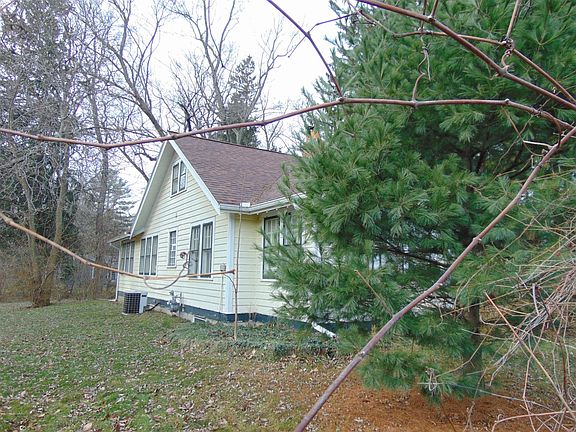 3rd image of 12196 N Wolcott Ave
