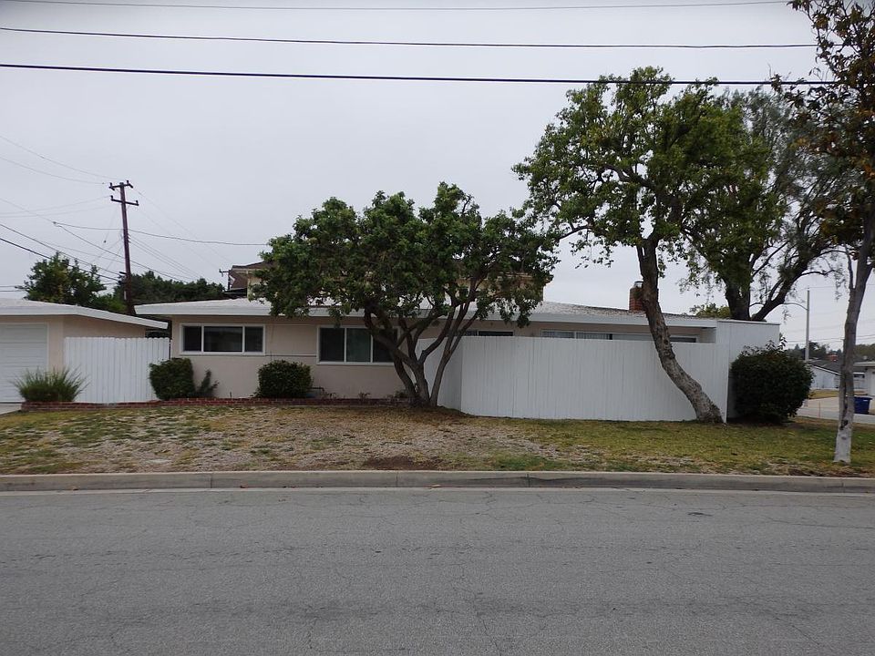 1st image of 15578 Ashgrove Dr