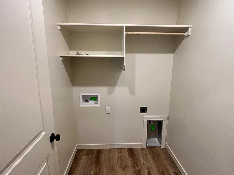 1810 Jensens Way #1810 — Photo 7