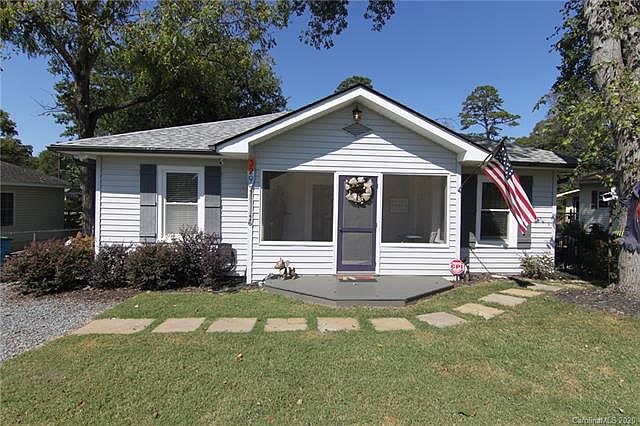 1st image of 329 Linestowe Dr