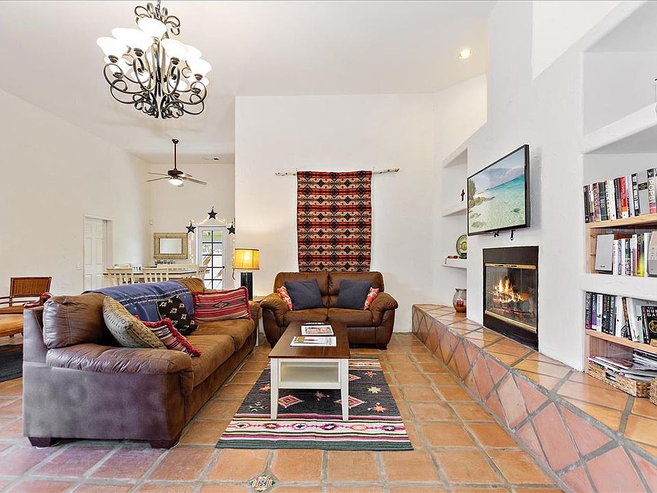 1st image of 54820 Avenida Vallejo