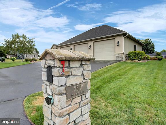 5th image of 3512 Fox Hill Dr