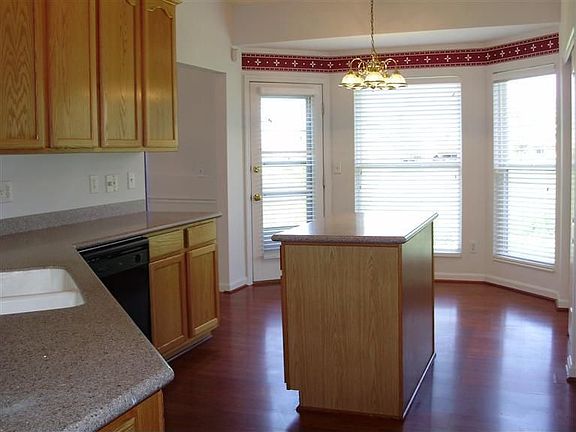 2nd image of 2952 Baffin Dr