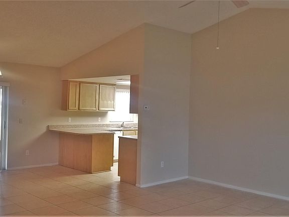 3rd image of 87 Alameda Dr