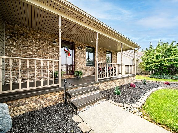4th image of 796 Red Oak Ln